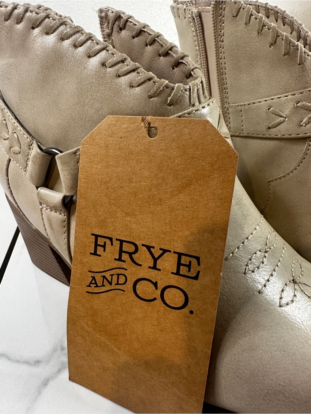 Size 9 M Women's Ankle Boots in Taupe